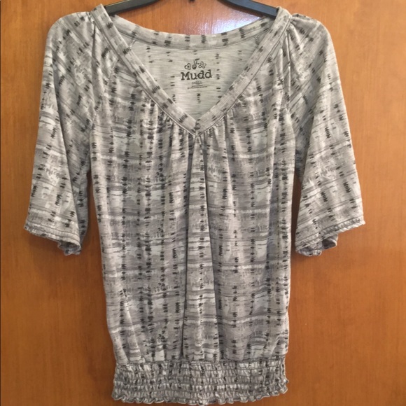 Cute shirt - Picture 1 of 3